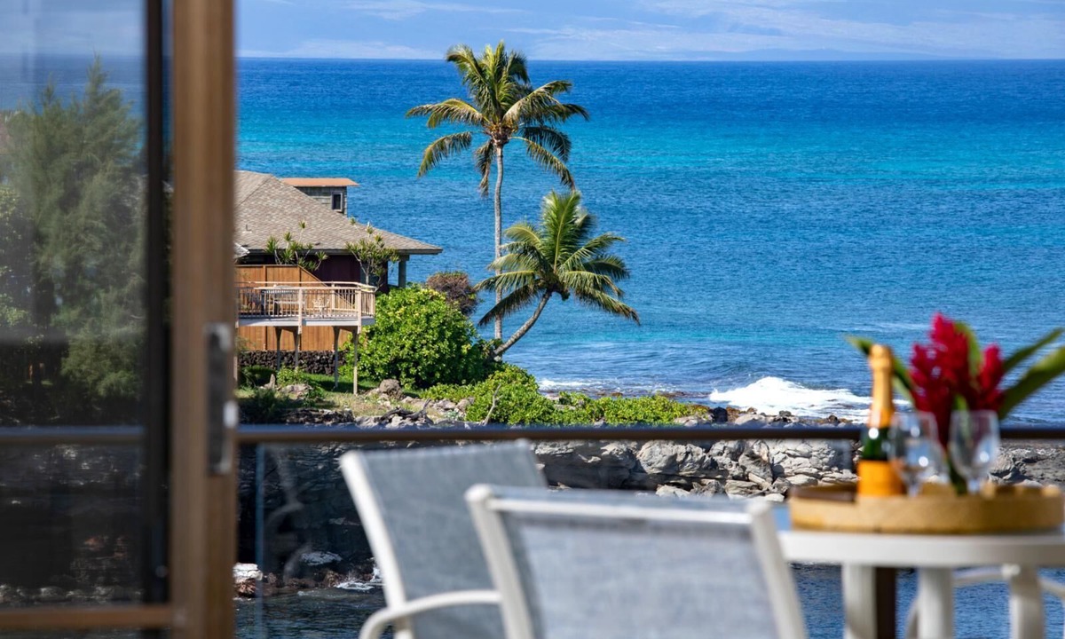 Napili Condo | Napili Point | Oceanfront 2 BR, Sleeps 4 | Car Incl. w/6+ Nights | NAP-C31 by KBM
