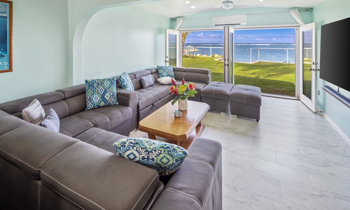 Hauula House | North Shore Beachfront Home with Private Beach