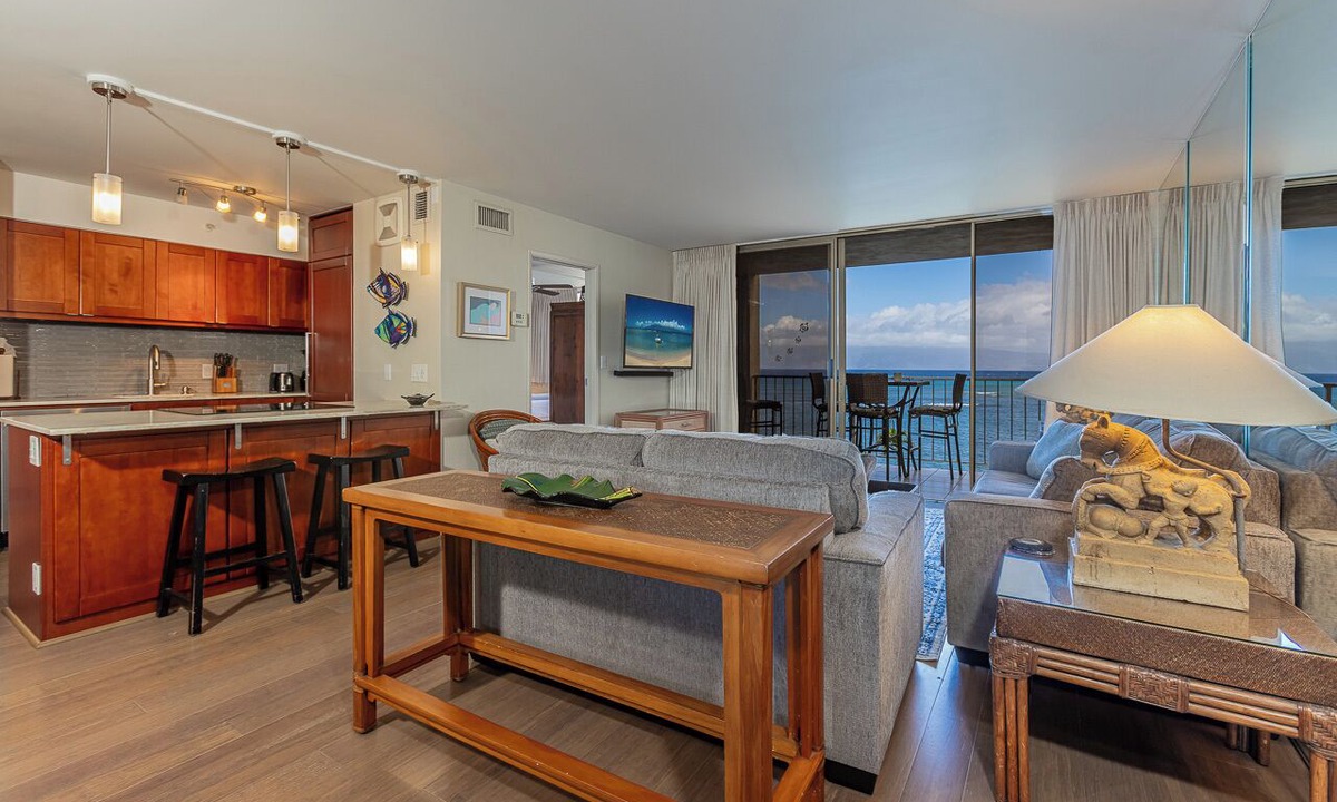Kahana Condo | Oceanfront Maui condo w/lanai and pool access