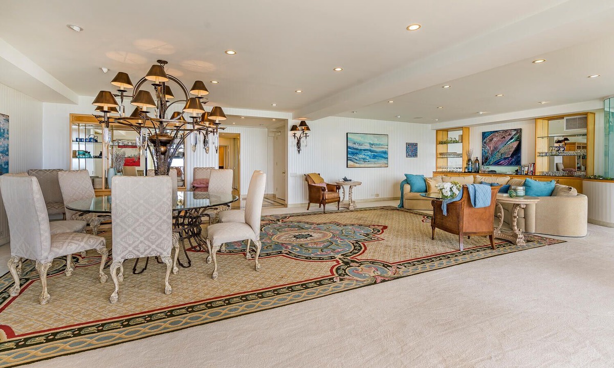 Waialae Iki Condo | Spring Special, Enjoy Luxury Resort Style Living at it's Best!