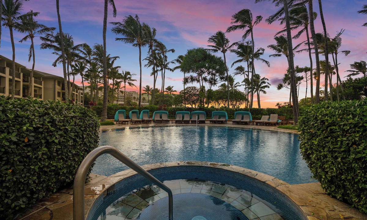 Kahuku Apartment | SUMMER REDUCED! Villa 102 KING bed, Stunning Ocean Views at Turtle Bay