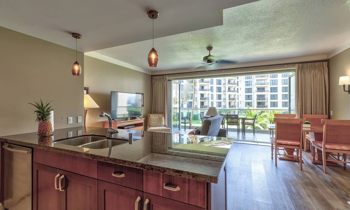 Honokowai Condo | KLVR presents*Honua Kai* H208*2nd floor*QUIET area