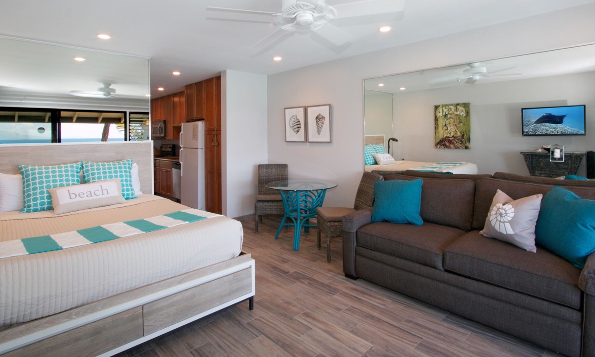 Kahana Condo | 180 Oceanfront View! A/C, Remodeled, 2 Oceanside Pools, Great Location, Clean!
