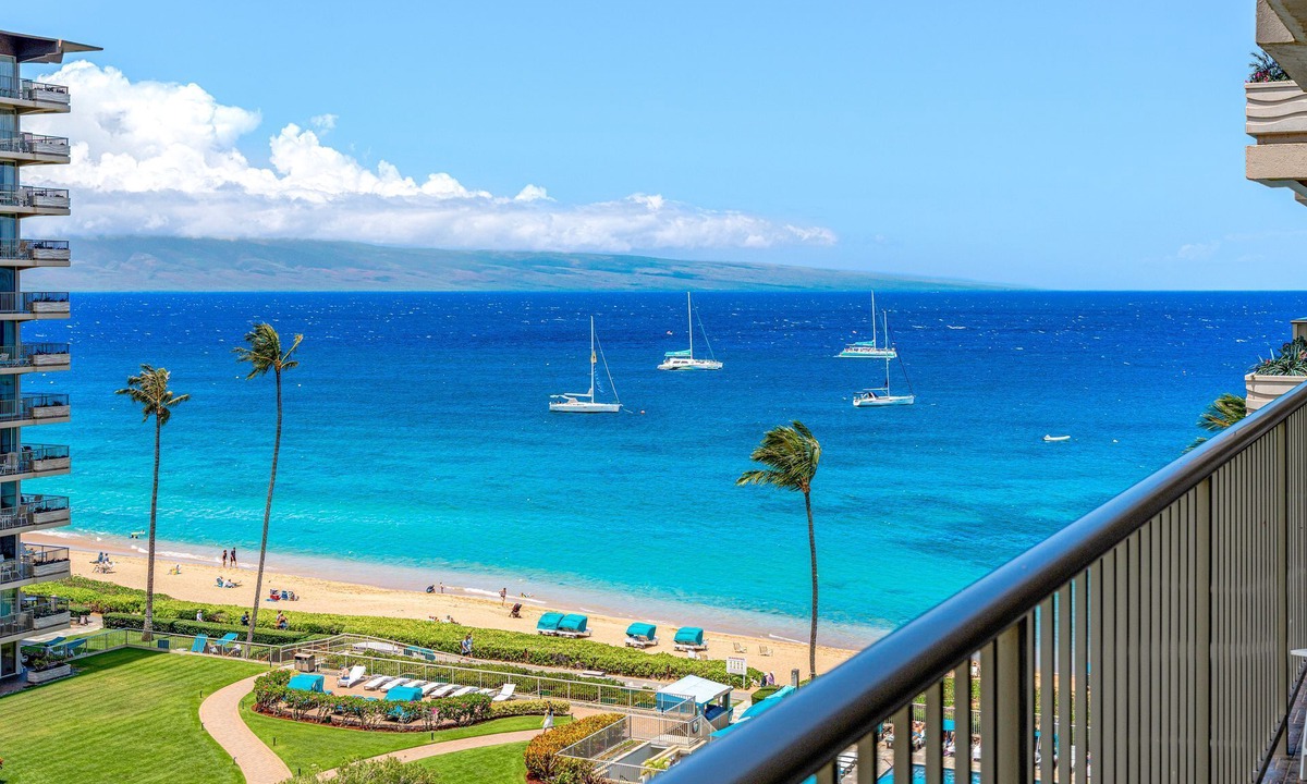 Kaanapali Condo | 8th Floor 2BR Corner Suite with Oceanview Balcony