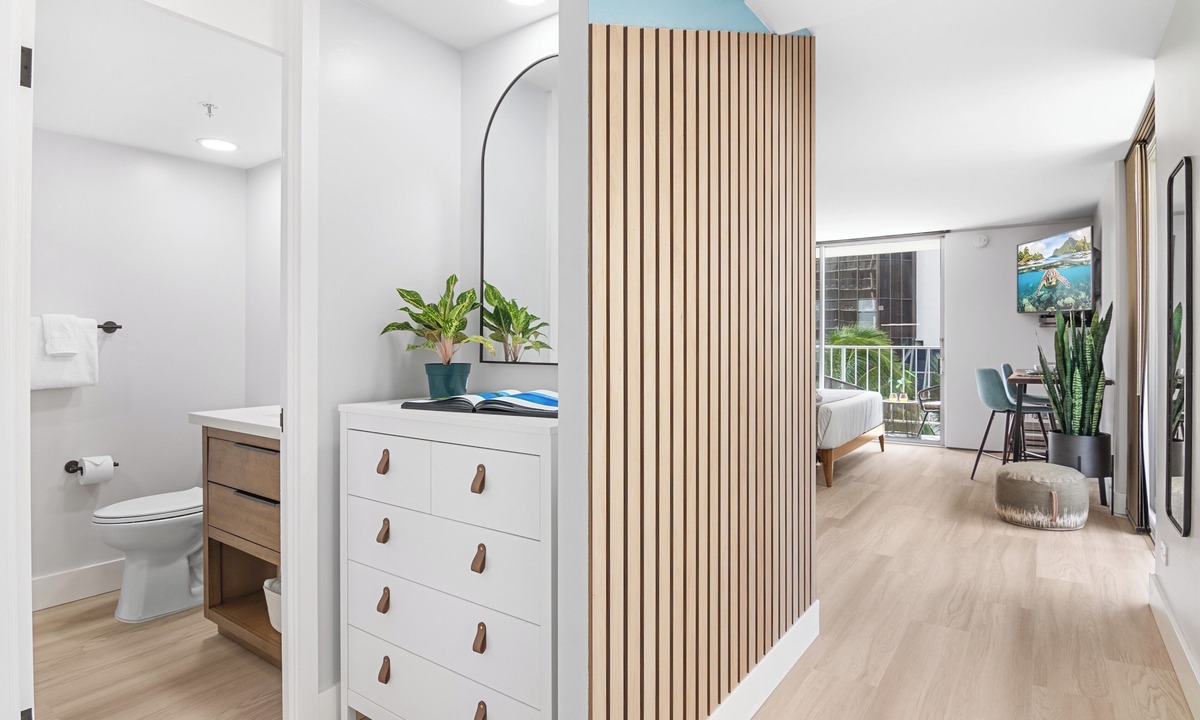 Waikiki Condo | The Aloha Studio! Free Parking