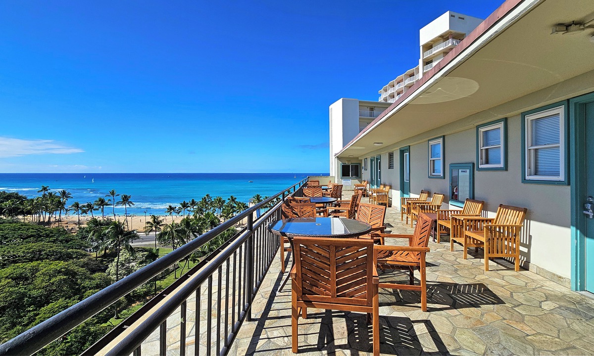 Waikiki Hotel | WAIKIKI GRAND HOTEL® 416 Surfing adventure Ste in Waikiki 2min to Queens Beach🏝
