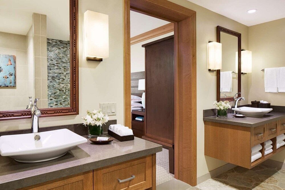 Photo of Bathroom in Lahaina