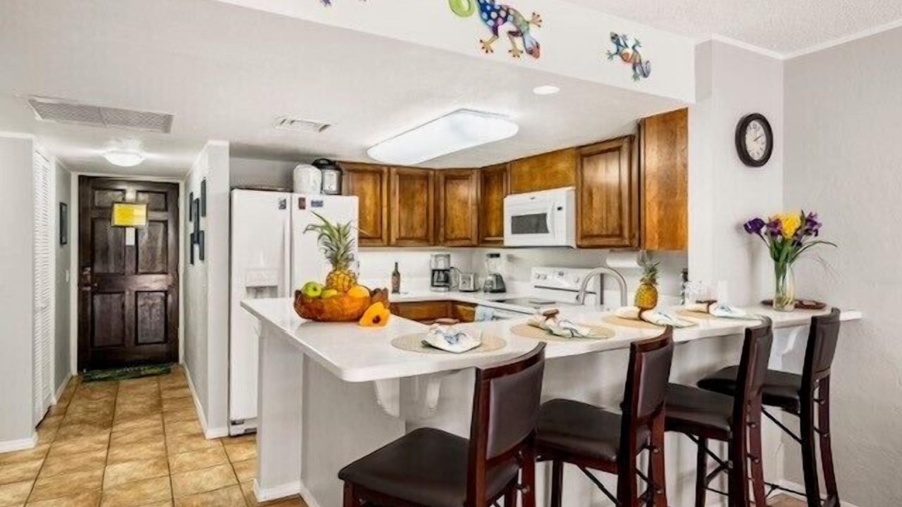 Photo of Kitchen in Kahaluu Bay