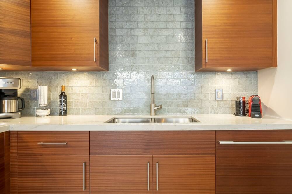 Photo of Kitchen in Historic Lahaina Front Street