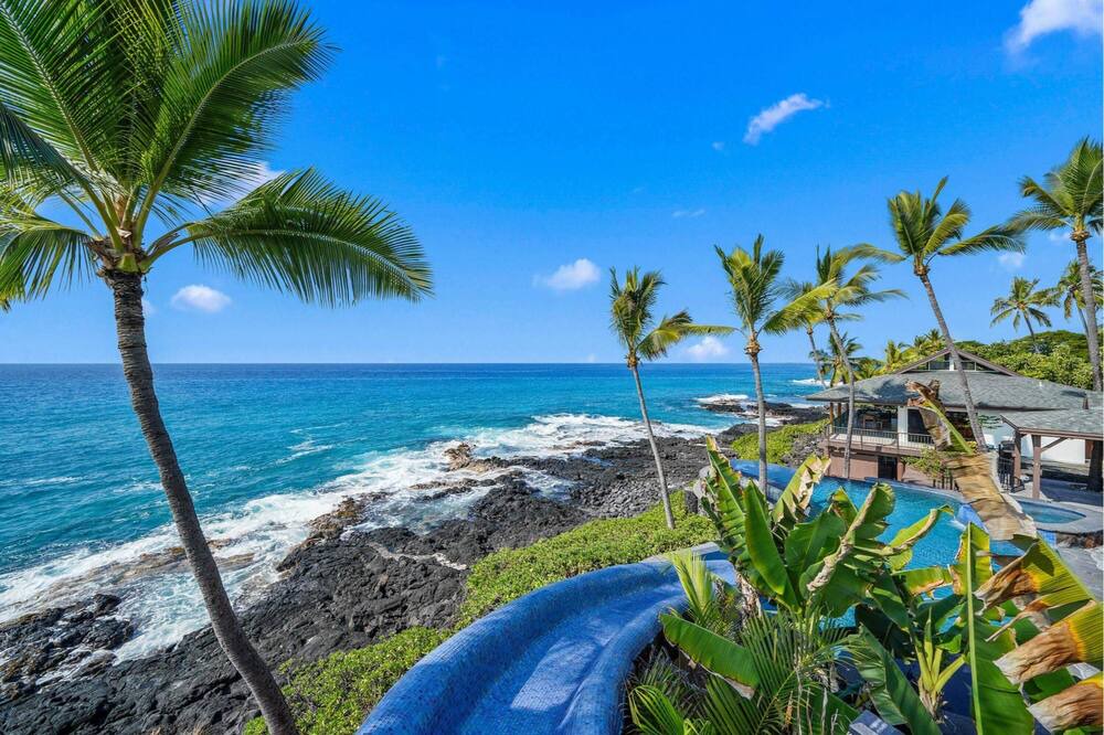 Photo of Outdoor in Kahaluu Bay