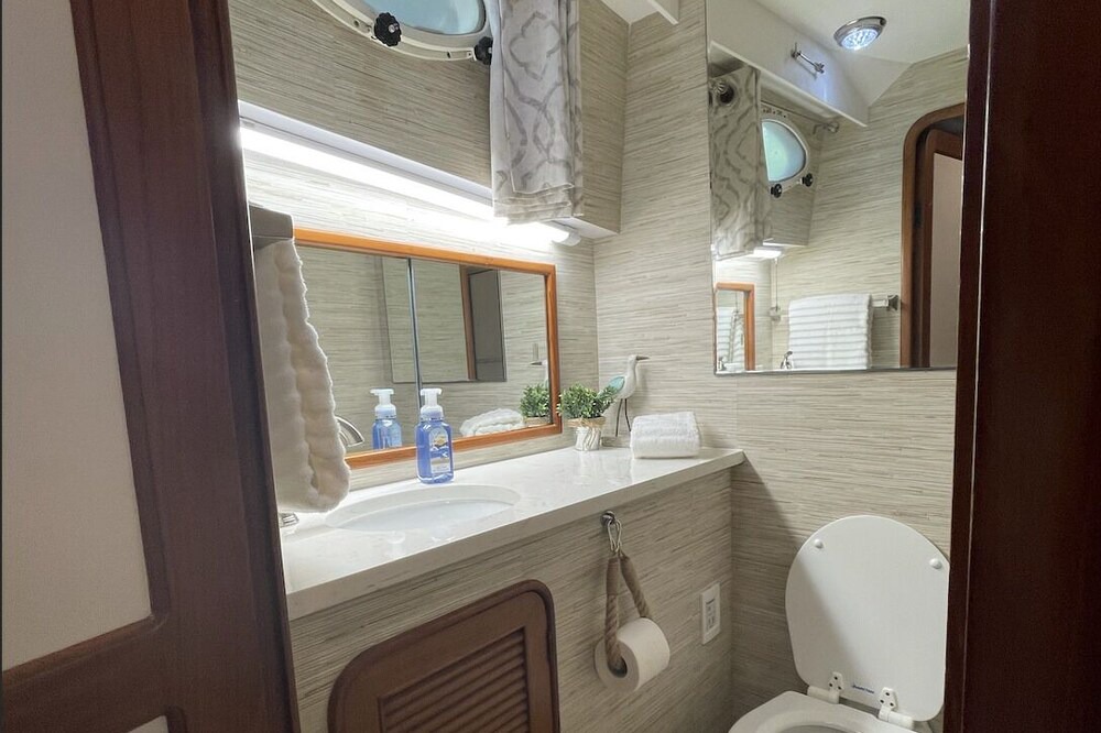 Photo of Bathroom in Downtown Knoxville