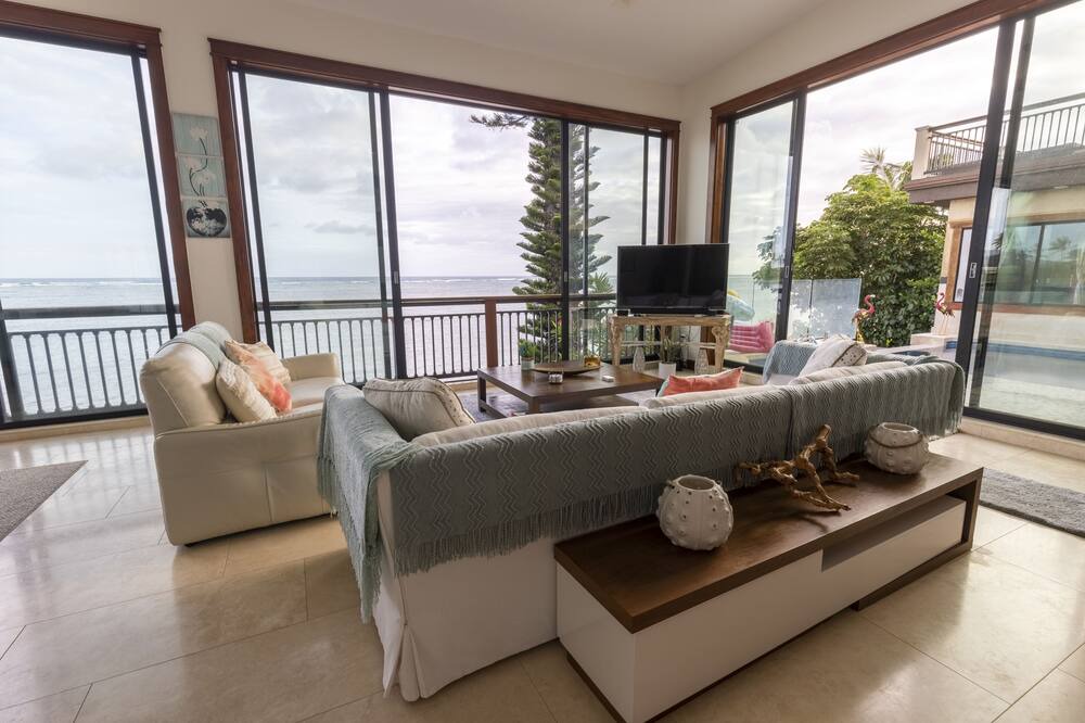 Photo of Bedroom in Waialae Iki Ridge