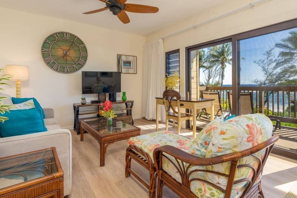 Photo of Livingroom in Lihue