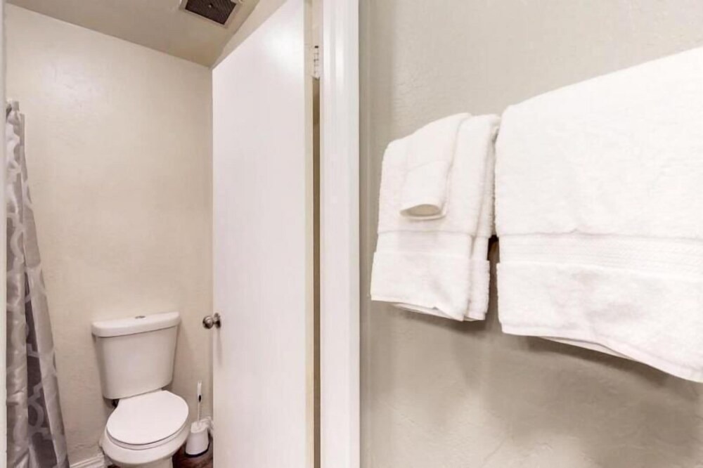 Photo of Bathroom in Wailua