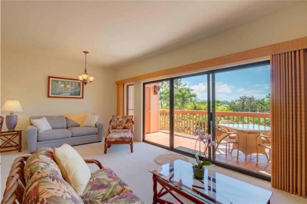Photo of Livingroom in Poipu