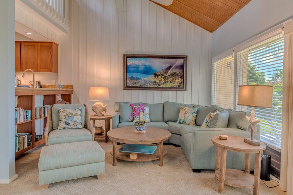 Photo of Livingroom in Poipu