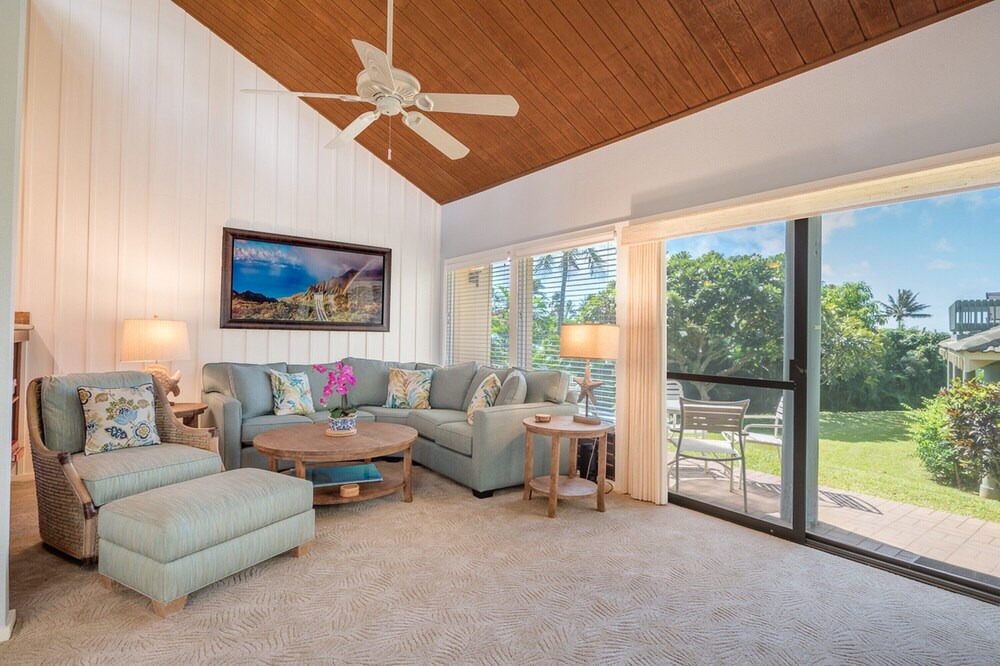 Photo of Livingroom in Poipu