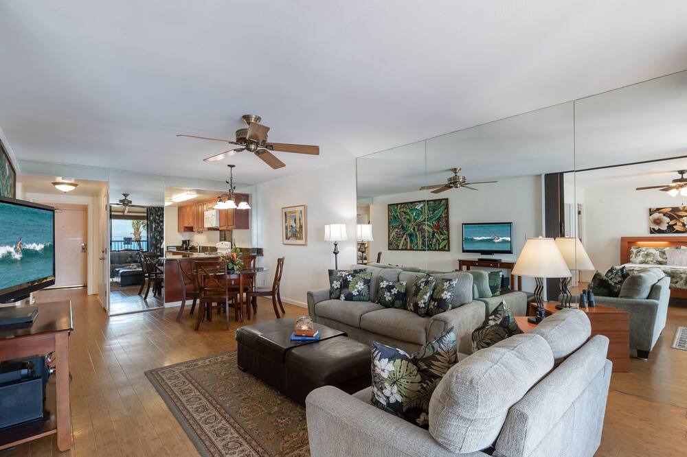 Photo of Bedroom in Maalaea