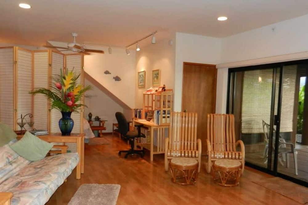 Photo of Livingroom in Pauwela