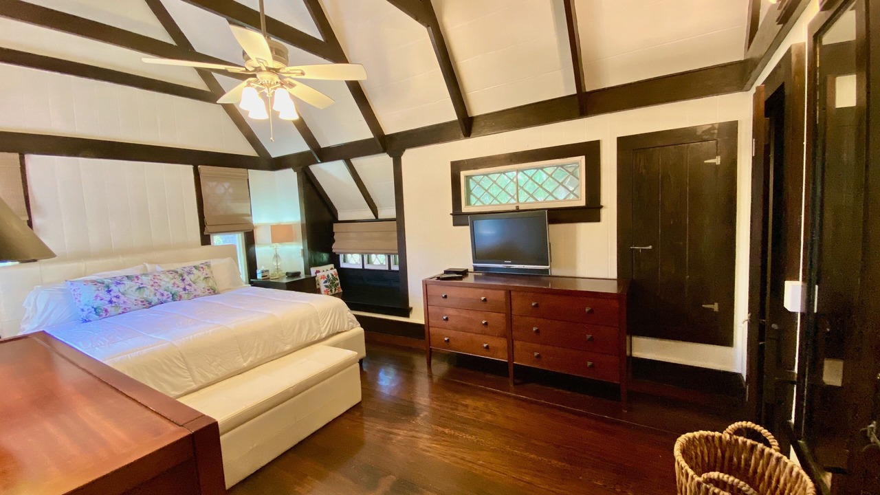 Photo of Bedroom in Kahala