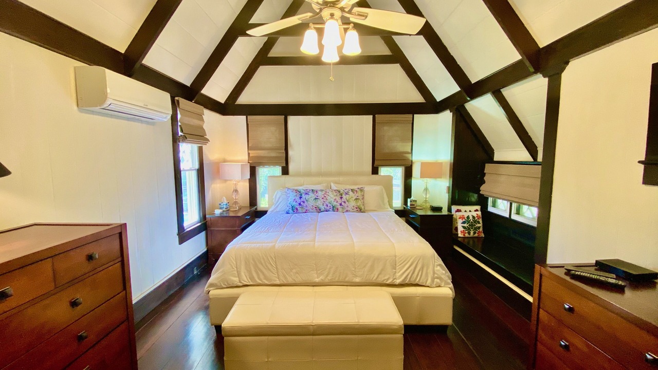 Photo of Bedroom in Kahala