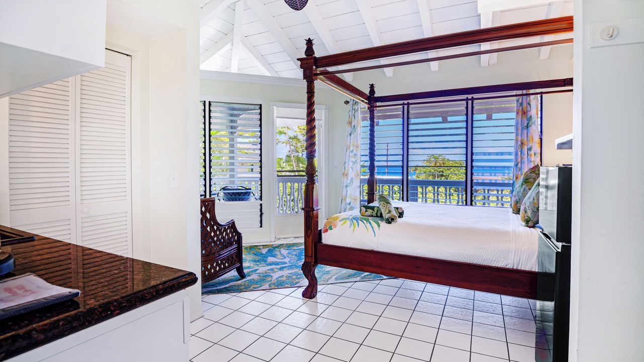 Photo of Bedroom in Kahaluu Bay