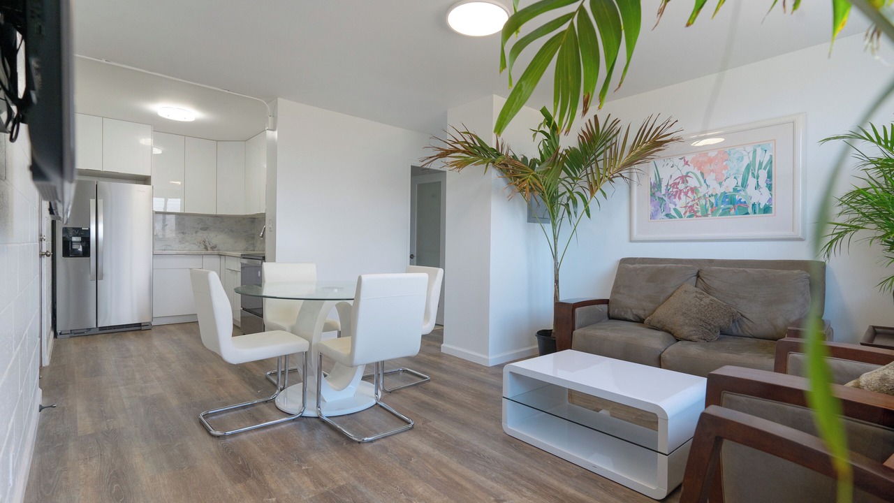 Photo of Livingroom in Diamond Head - Kapahulu - St. Louis