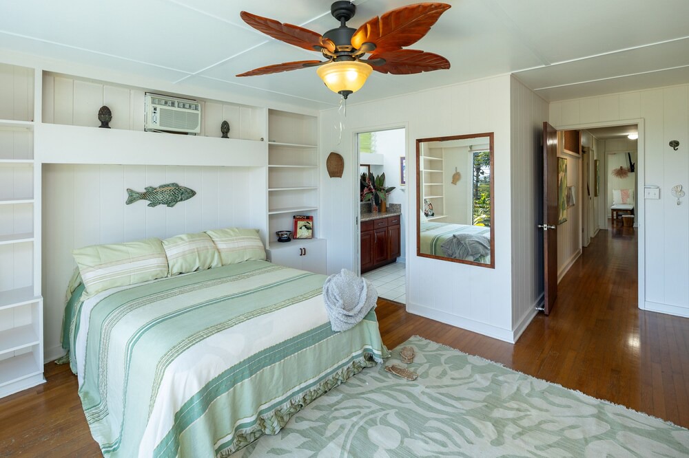Photo of Bedroom in Lanikai