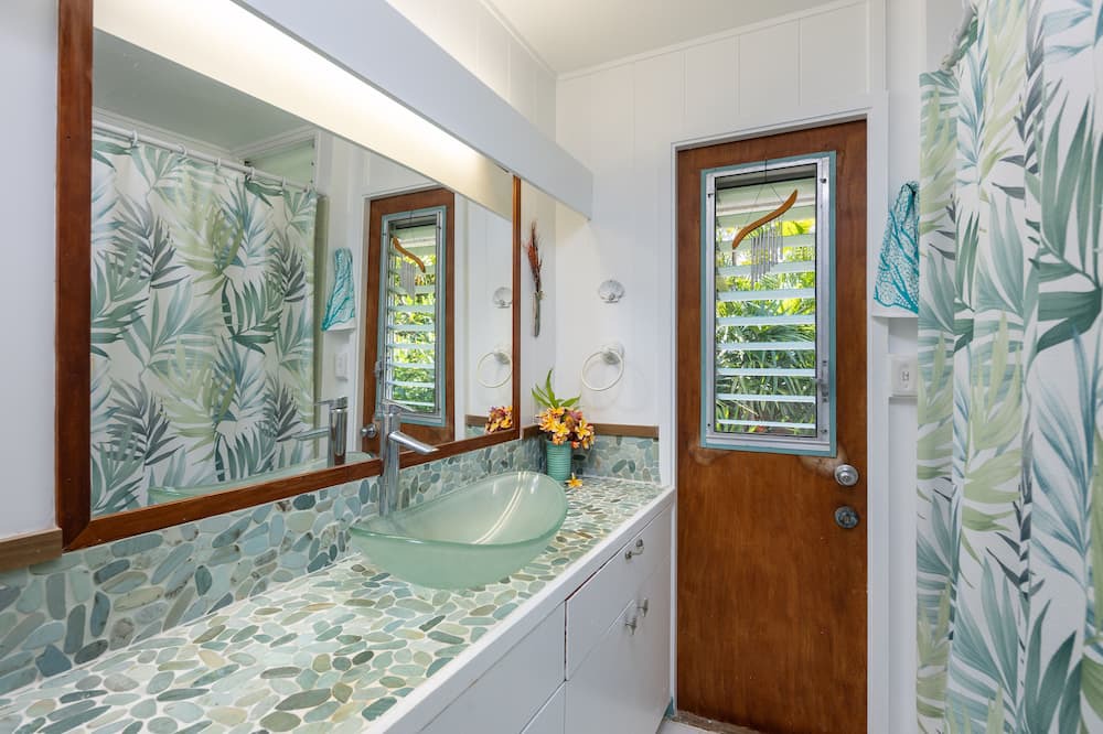 Photo of Bathroom in Lanikai