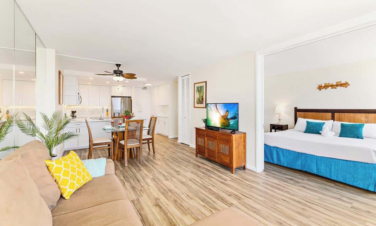 Photo of Bedroom in Waikiki