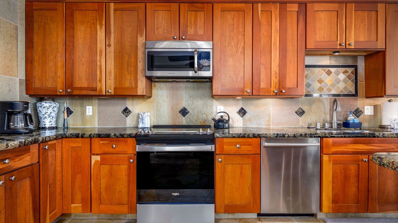 Photo of Kitchen in Kahaluu Bay