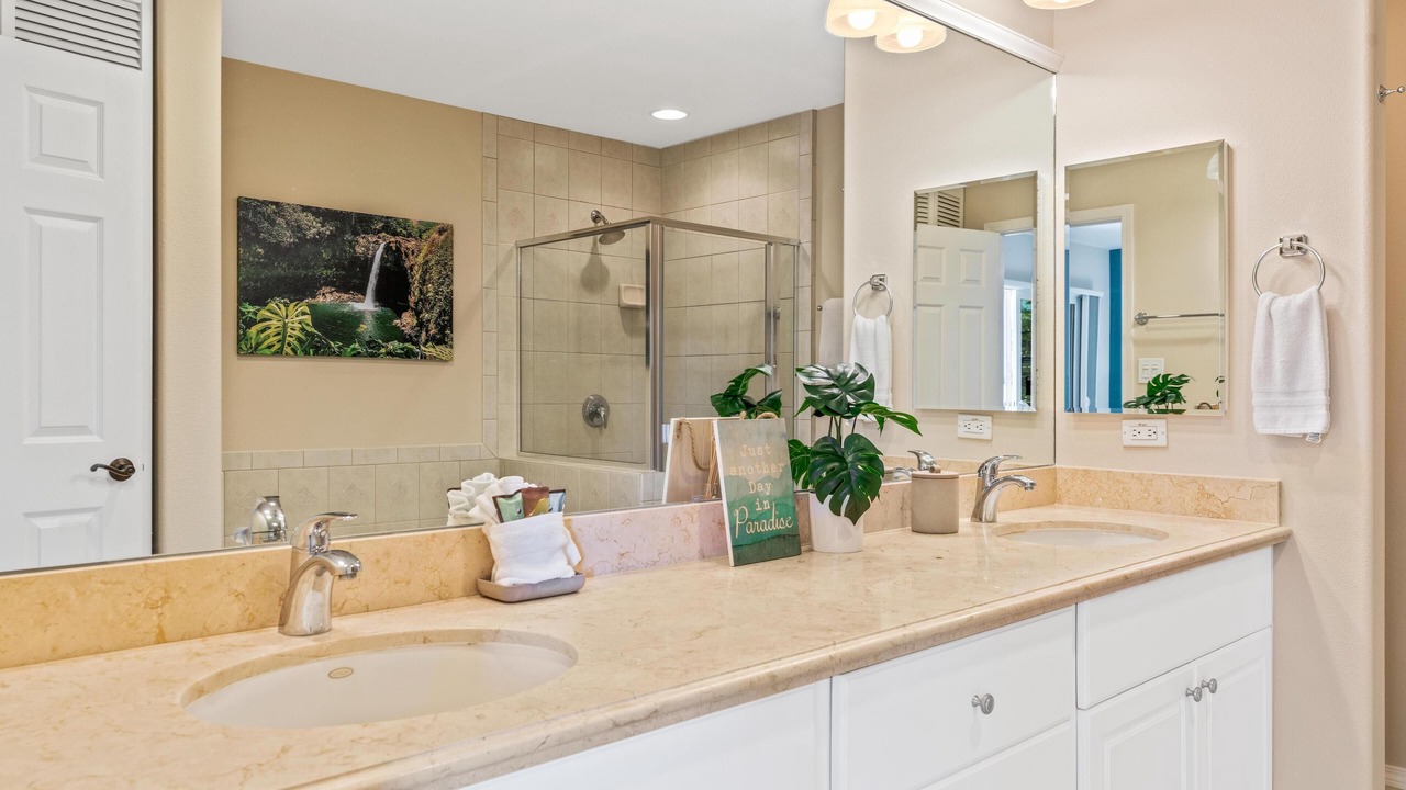 Photo of Bathroom in Waikoloa