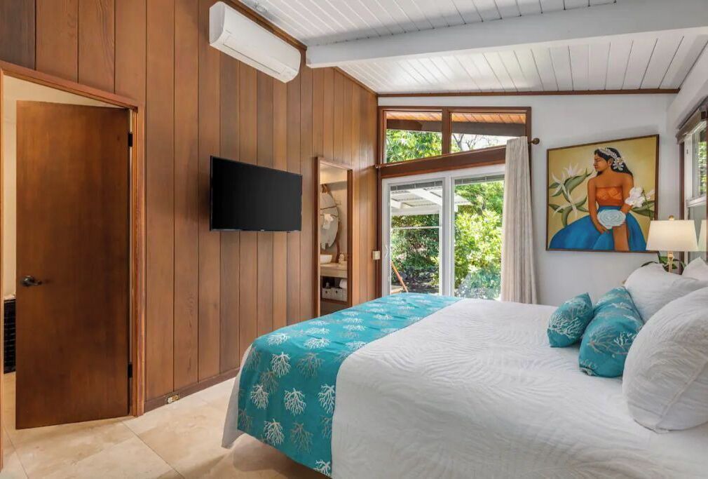 Photo of Bedroom in Kahaluu Bay