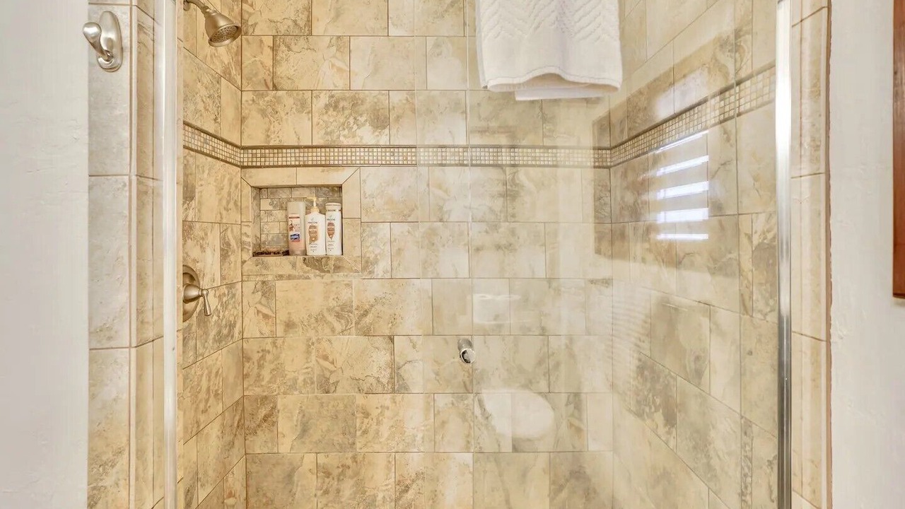 Photo of Bathroom in Lihue