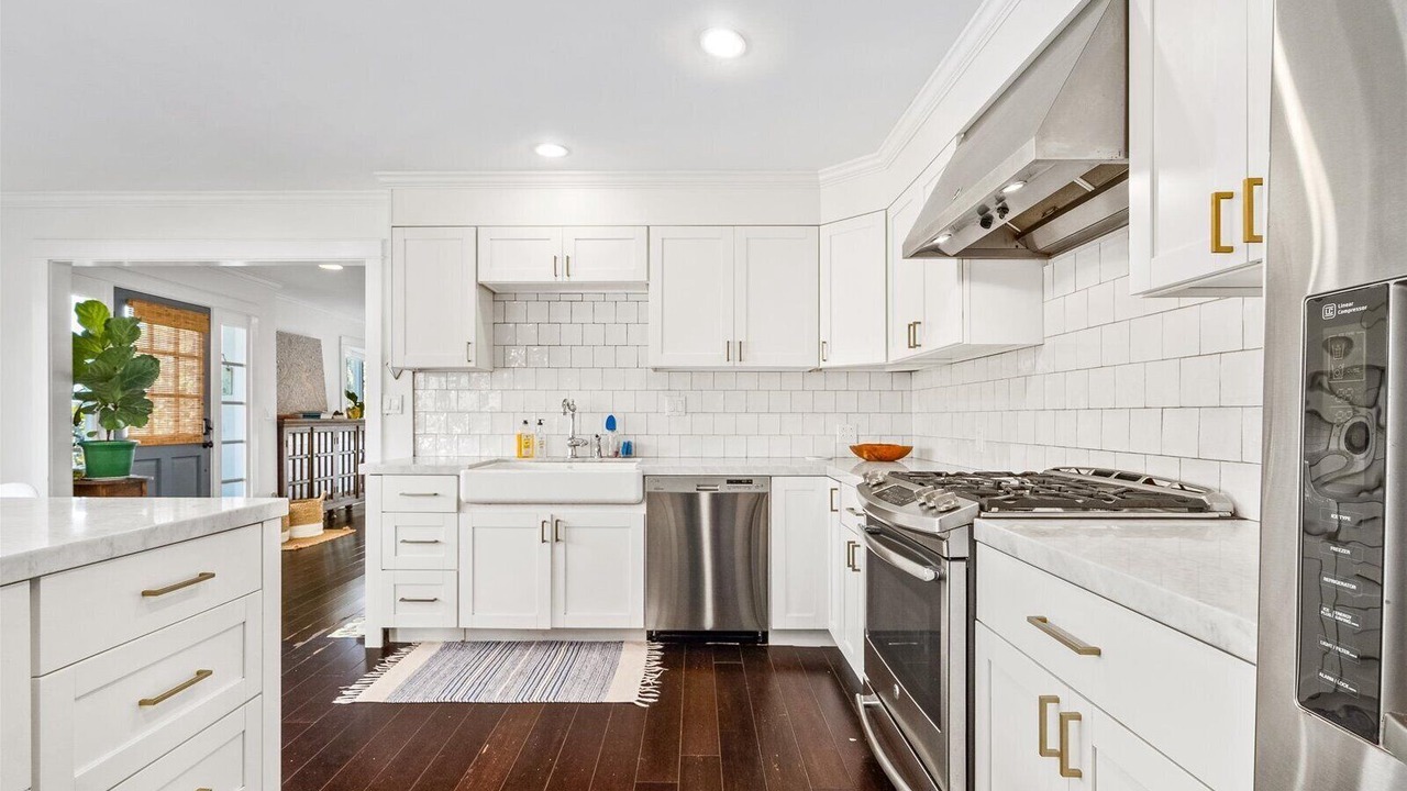 Photo of Kitchen in Manoa