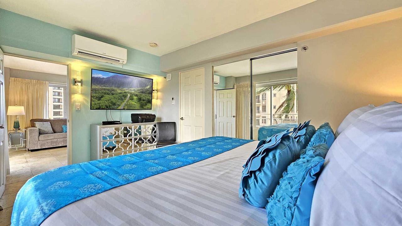 Photo of Bedroom in Waikiki