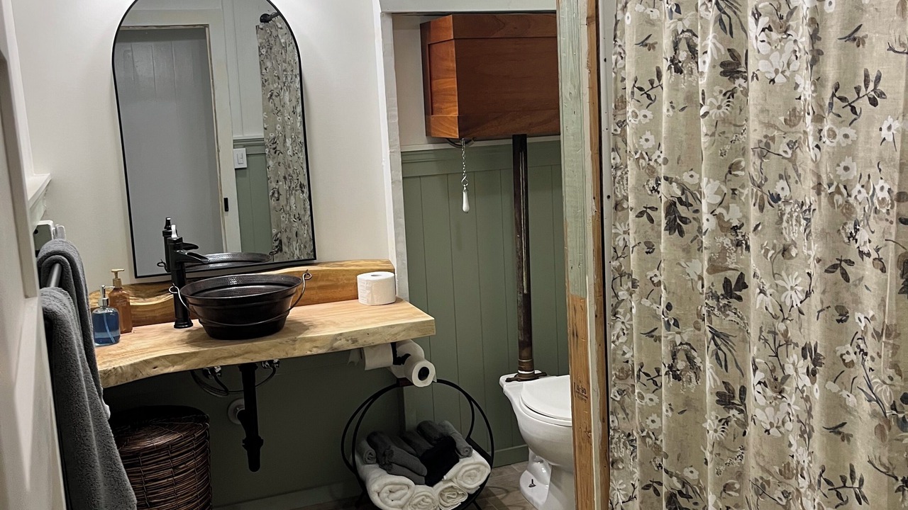Photo of Bathroom in Waimea