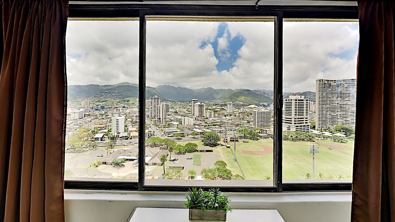 Photo of Others in McCully - Moiliili