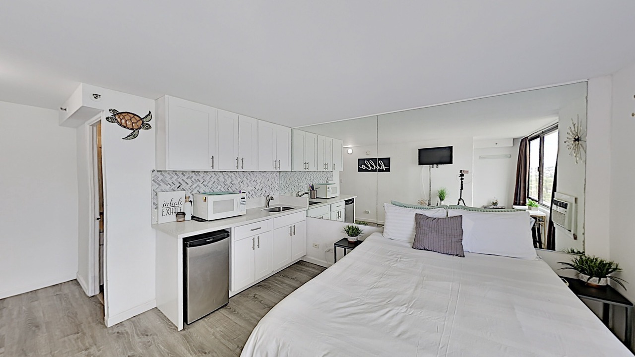 Photo of Bedroom in McCully - Moiliili