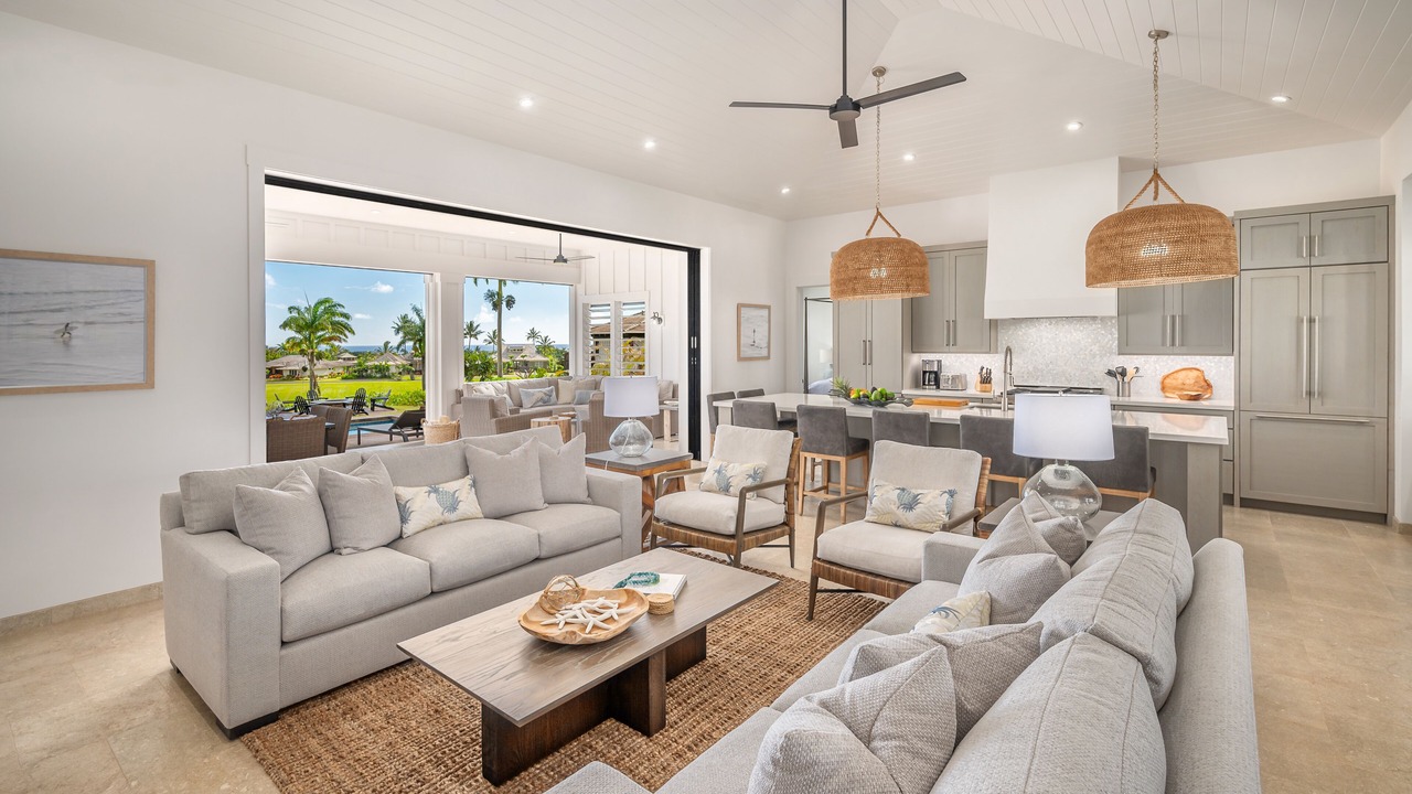 Photo of Livingroom in Poipu