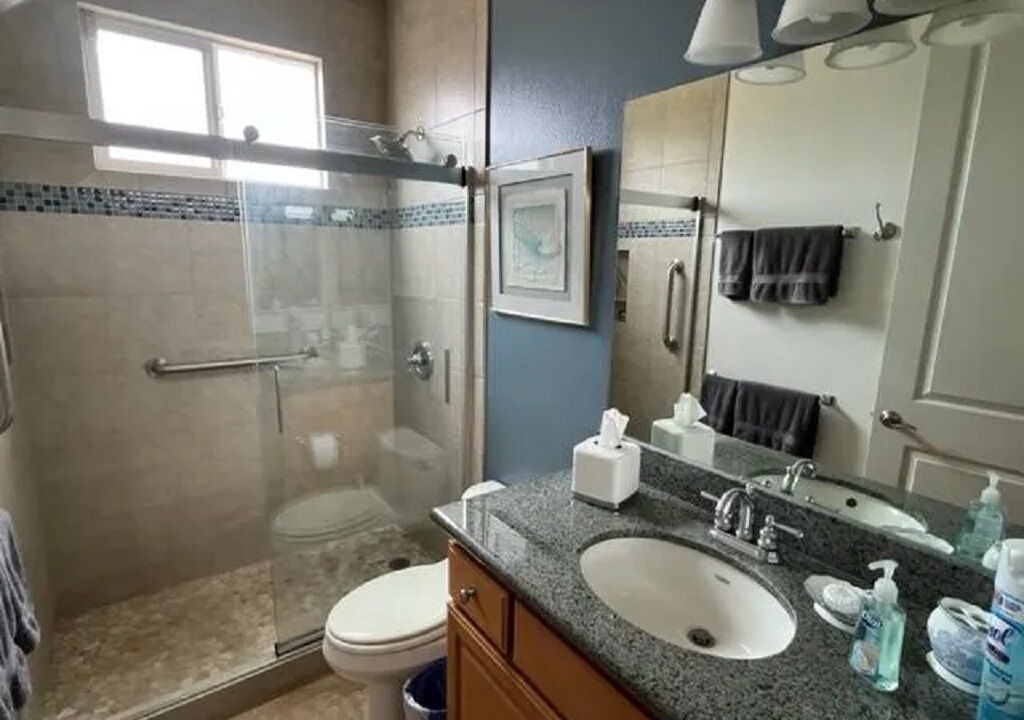 Photo of Bathroom in Kihei