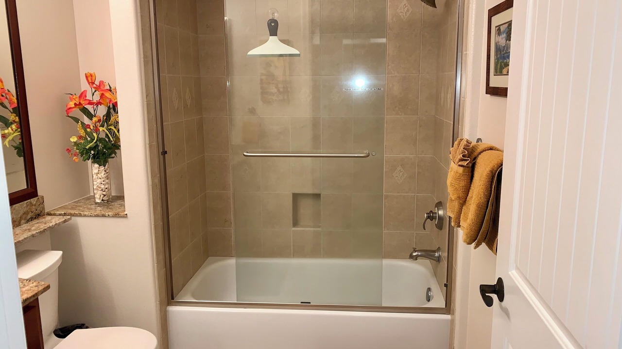 Photo of Bathroom in Waikoloa