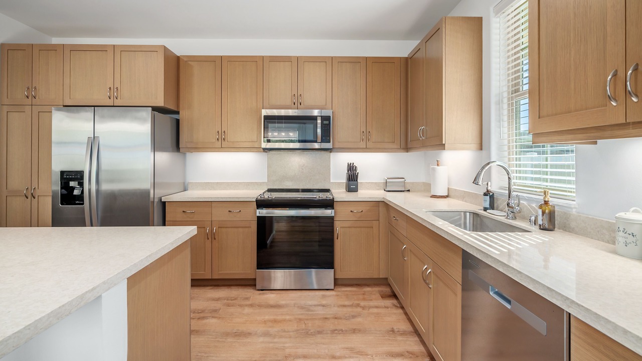 Photo of Kitchen in Makaha Valley