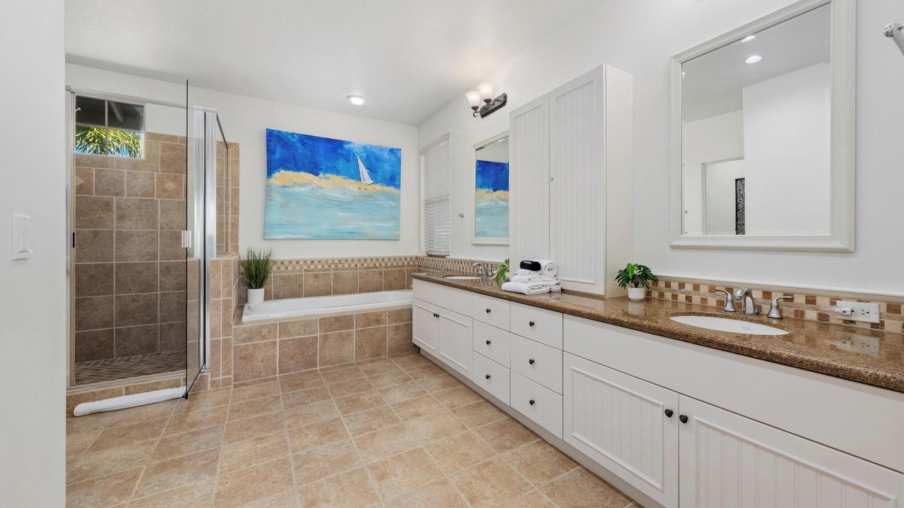Photo of Bathroom in Kulalani