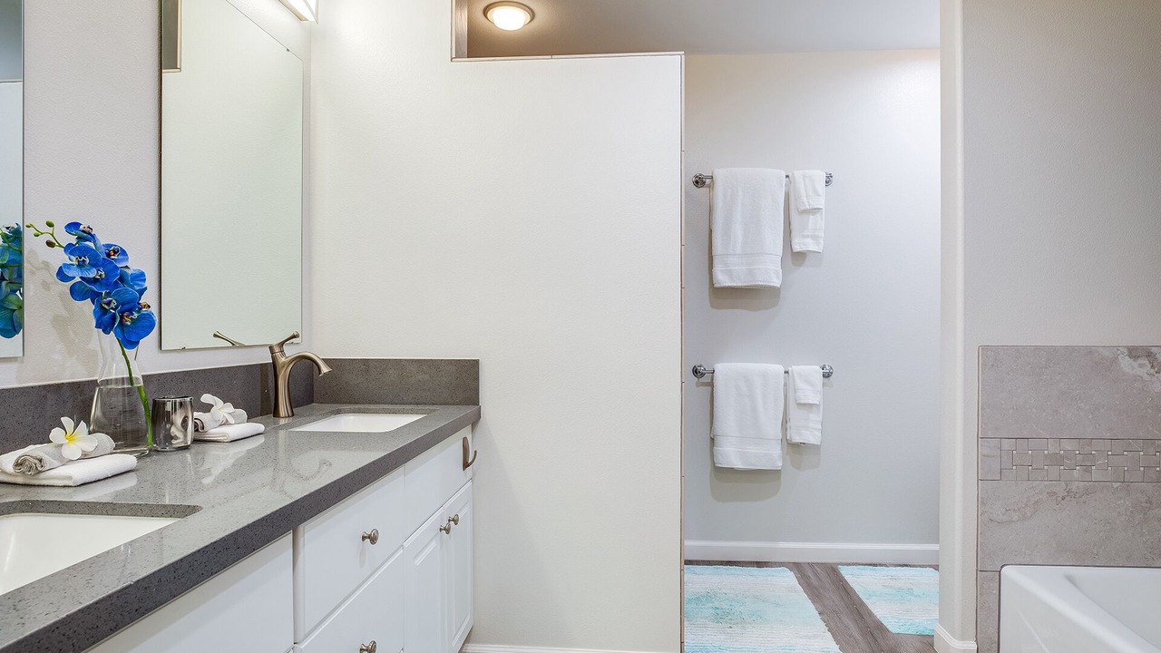 Photo of Bathroom in Waikoloa