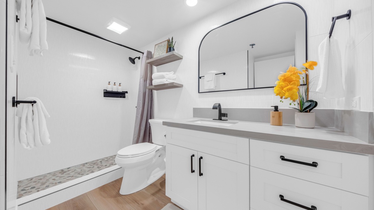 Photo of Bathroom in Waikiki