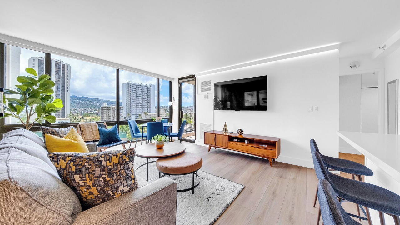 Photo of Livingroom in Waikiki