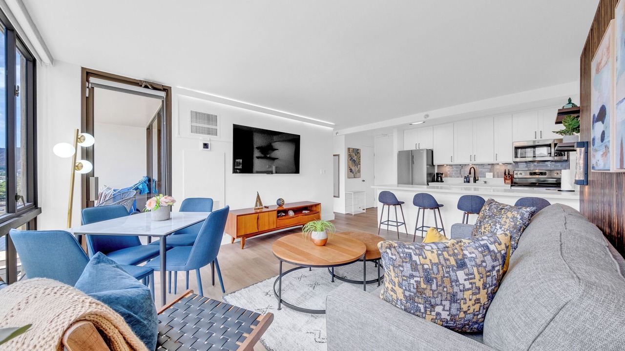 Photo of Livingroom in Waikiki