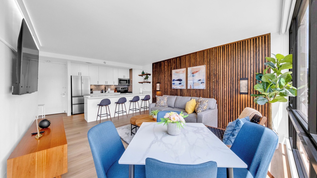 Photo of Livingroom in Waikiki