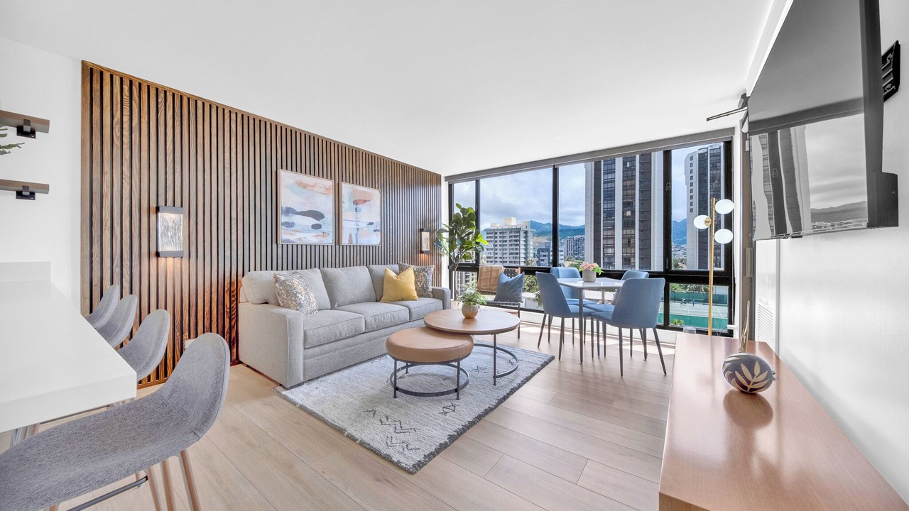 Photo of Livingroom in Waikiki
